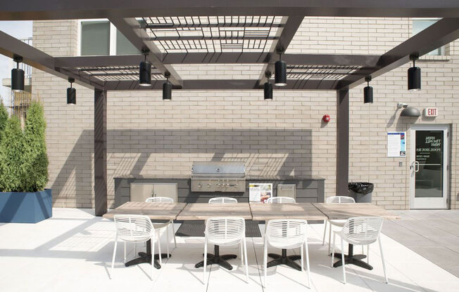 Outdoor Pergola at The Whit Apartments, Indianapolis