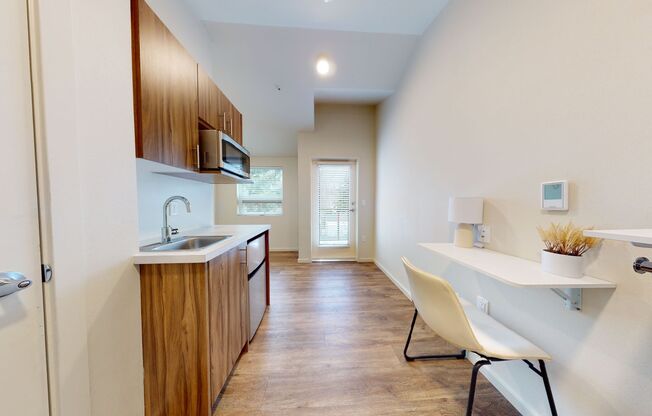 Studio, 1 bath, 175 sqft, $1,225, Unit 506