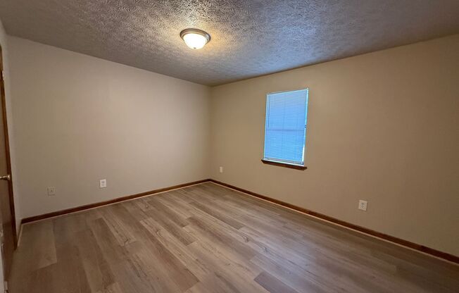 101/103 Cooper Springs Ct