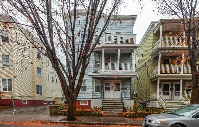 49 Porter St