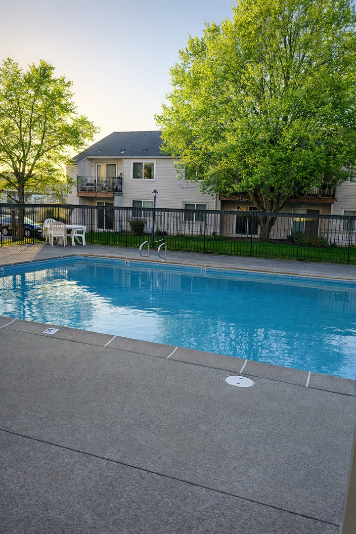 #440 MEYERS SQUARE APTS