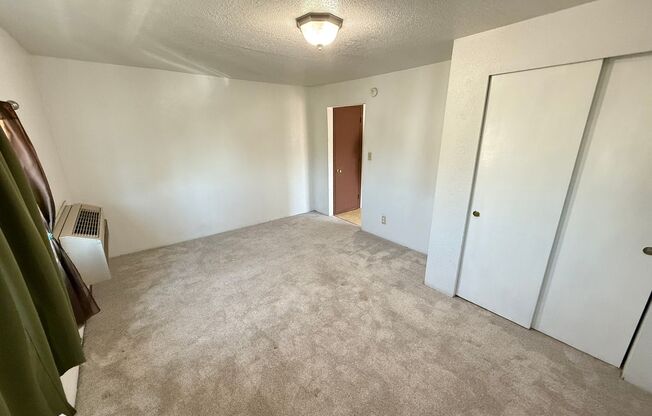 210 S Naches Ave