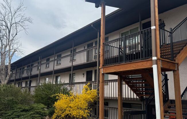 3 Bed 2 Bath Condo Available Now!