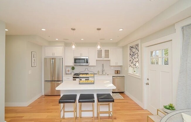 95 ROBEY ST