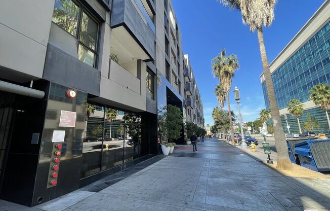 1 bed, 2 baths, 1,130 sqft, $2,800, Unit 235