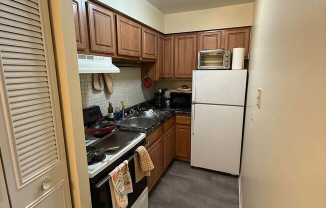 1 bed, 1 bath, 575 sqft, $1,750, Unit 541-201