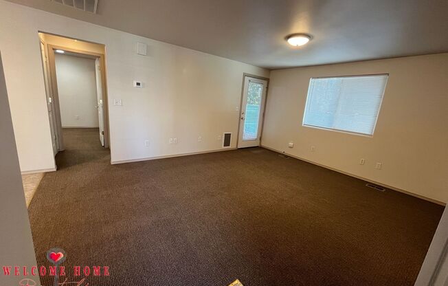 Adorable 2-bedroom home with private yard and AIR CONDITIONING!!!