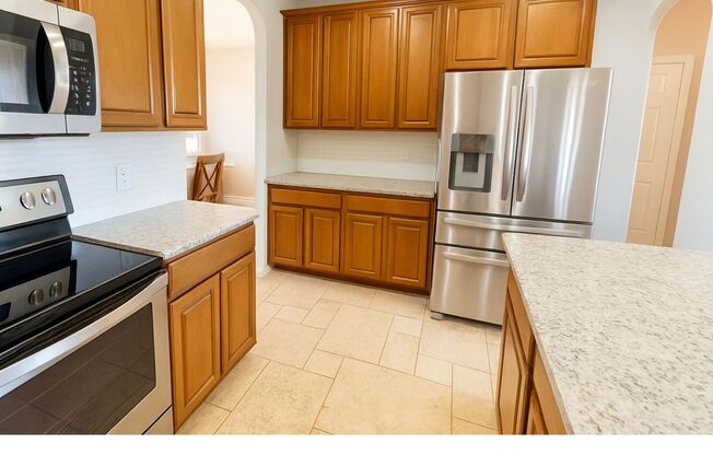 Rare Huge 5 Bedroom Off Crystal Falls