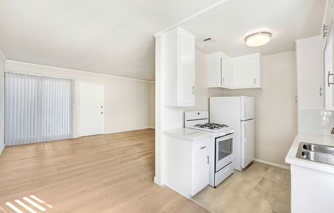 500 California Ave, North of Wilshire in Santa Monica. 5 blocks to the beach