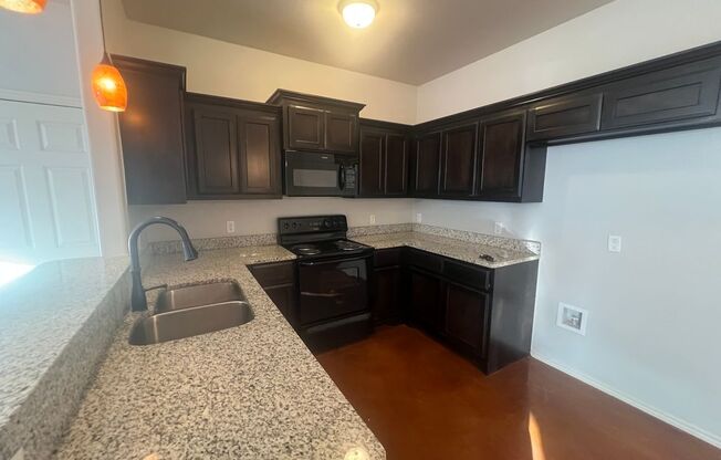 3 beds, 2 baths, 1,225 sqft, $1,325, Unit 1835 Post Oak Rd