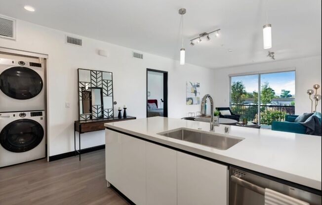 2 beds, 2 baths, 840 sqft, $3,495, Unit PH09
