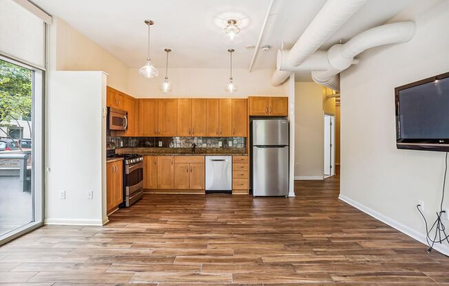 HUGE 1st Floor Luxury 2 Bed, 2 Bath Mount Vernon Triangle Condo, Garage Parking Included!!