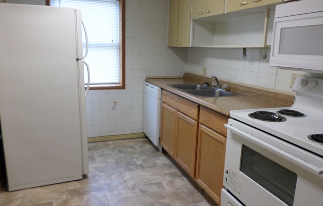 2 beds, 1 bath, $700, Unit Hunting 1922