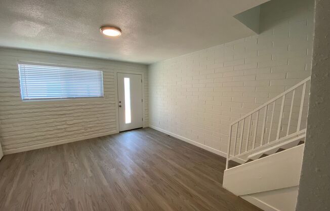 2 beds, 1.5 baths, 980 sqft, $1,200, Unit 6850-2