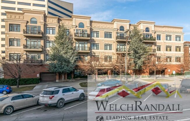 Spacious 2-Bedroom Condo in Prime Downtown Location!