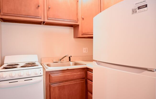 1 bed, 1 bath, 600 sqft, $565, Unit 5