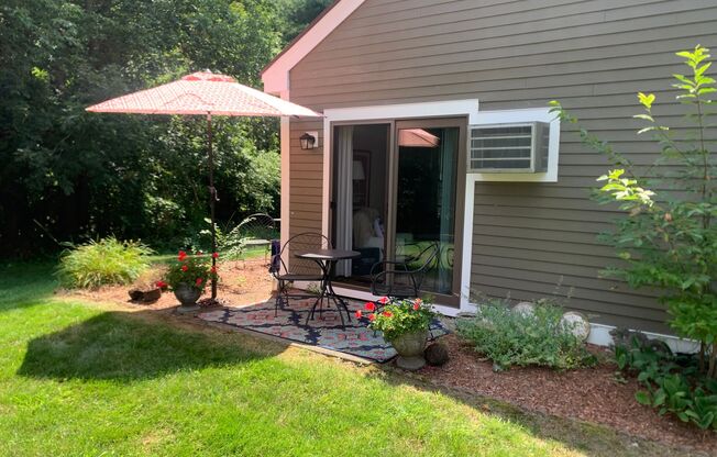 2 beds, 2 baths, 1,070 sqft, $2,600, Unit 8-8A