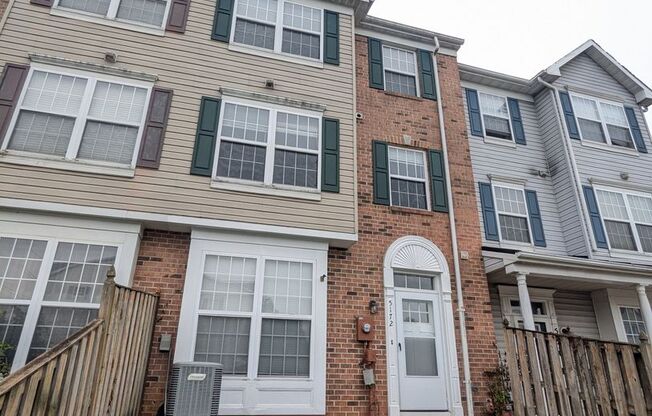 Recently renovated townhome in Ballenger Creek available before the holidays!