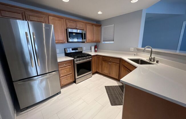 2 beds, 1 bath, $1,450, Unit # 1050