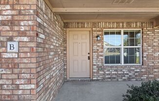 3 beds, 2 baths, 1,450 sqft, $1,395, Unit TEMP609 Karey Dr Unit B