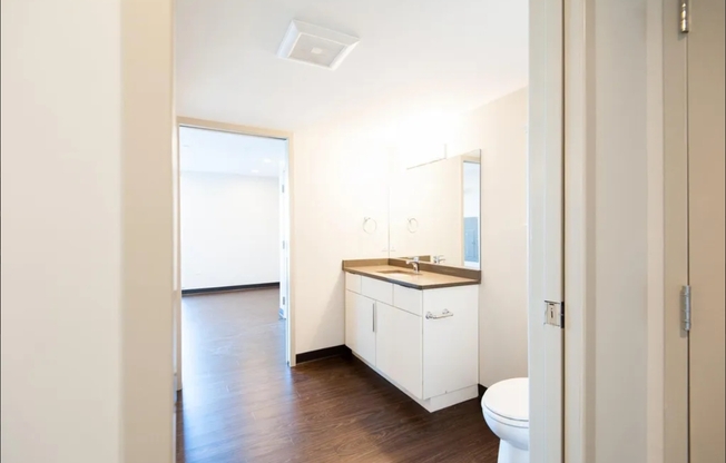 2 beds, 2 baths, 910 sqft, $4,350, Unit Unit 309