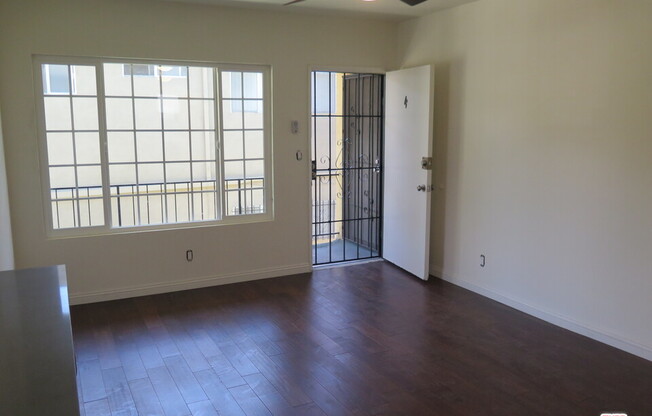 1 bed, 1 bath, 900 sqft, $2,575, Unit 4