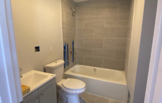 58 BARTLETT ST