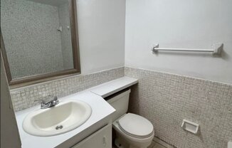 241 SE 10 AVE