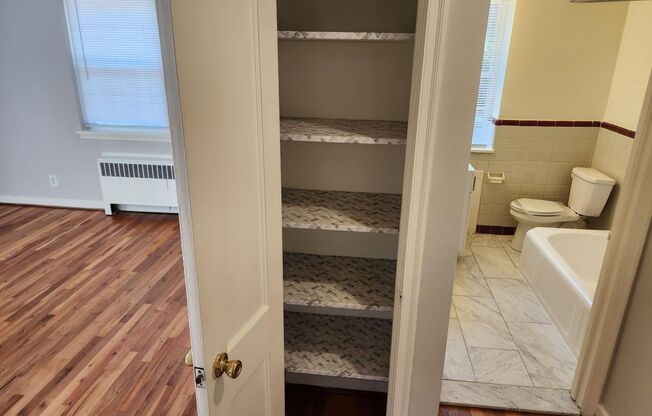 1 bed, 1 bath, 663 sqft, $2,050, Unit D-16