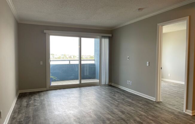 1 bed, 1 bath, $1,175, Unit #207