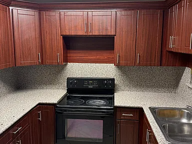 4214 SW 49 CT