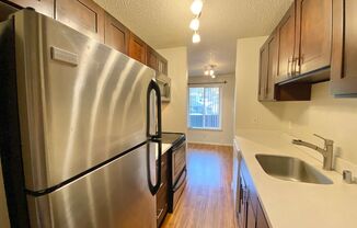 1 bed, 1 bath, 710 sqft, $1,395, Unit 6511-204