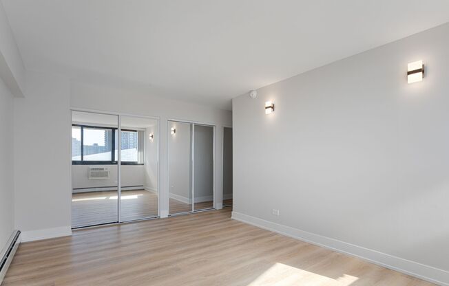 3 beds, 1.5 baths, $3,300, Unit 2K