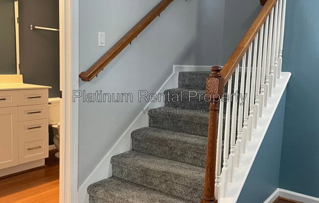 3 beds, 2.5 baths, 2,069 sqft, $2,095, Unit 10