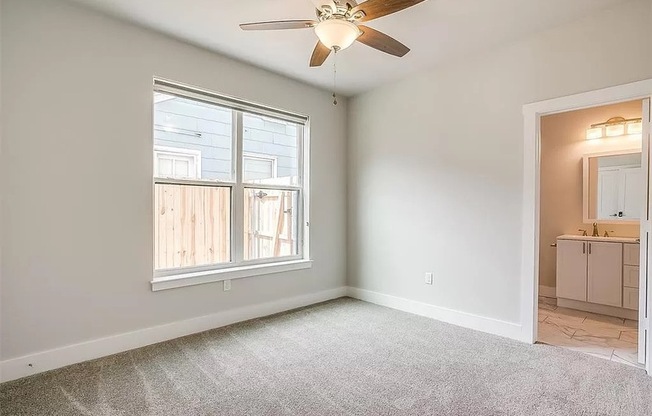 2305 Benbrook Blvd