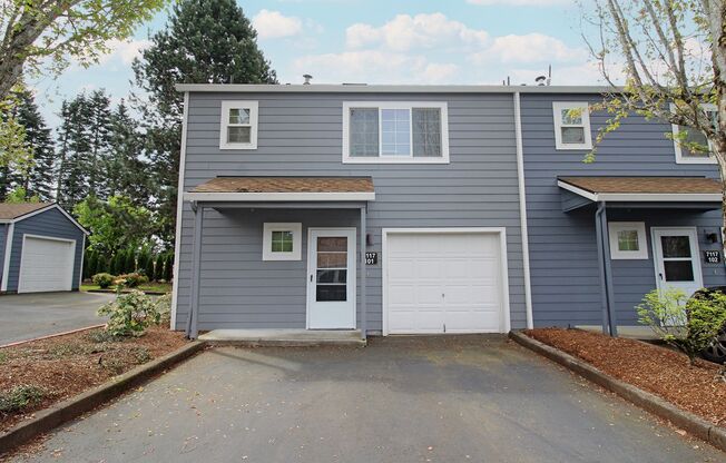 Fantastic 2 Bedroom, 2.5 Bathroom Orchard Hills Townhouse