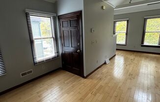 3 beds, 1 bath, 3 sqft, $2,095, Unit 2024 N 2nd St