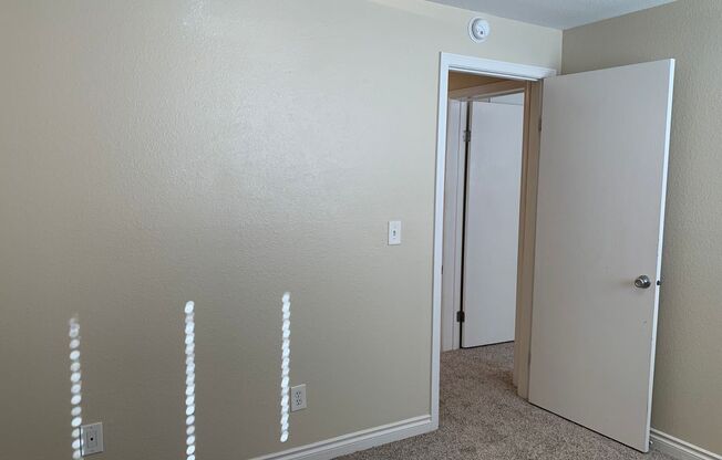 2 beds, 1 bath, $1,645