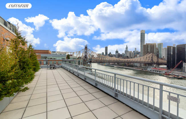 1 bed, 1 bath, 813 sqft, $4,000, Unit 12M