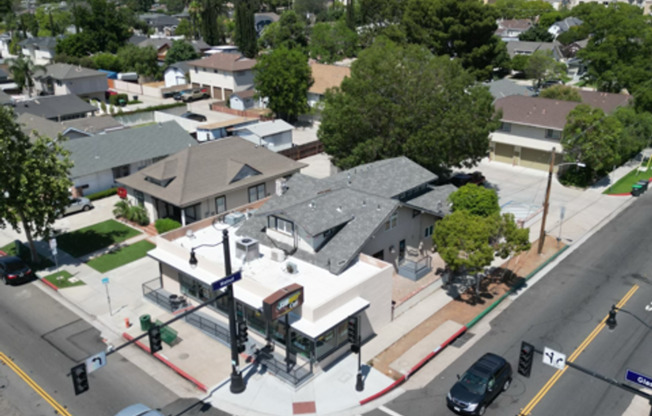 Steps from Chapman University and Historic Old Orange 5 Bedroom, 5 Bath - N Glassell/Walnut