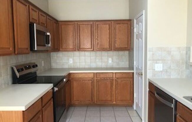 3 beds, 2 baths, $1,999