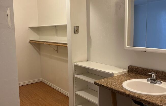 1 bed, 1 bath, 500 sqft, $825