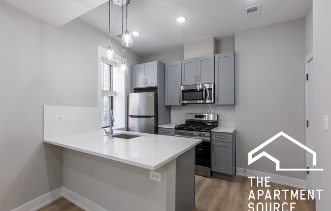 432 W BELDEN AVE