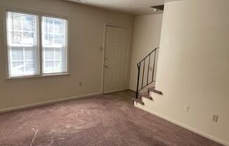 2 beds, 1.5 baths, 915 sqft, $1,199, Unit 02