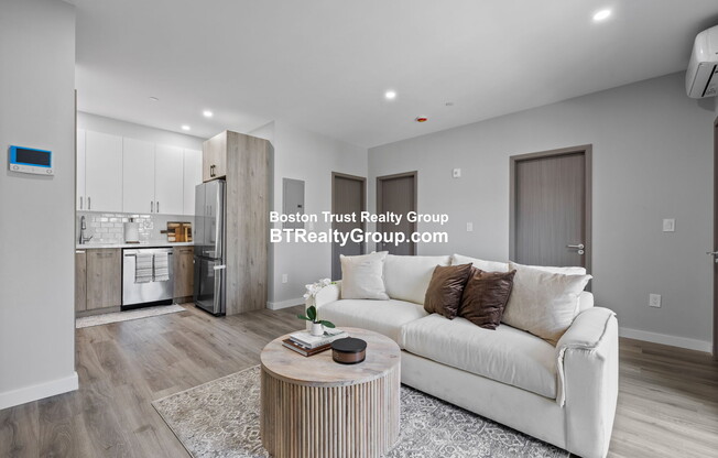 43 47 FREMONT ST