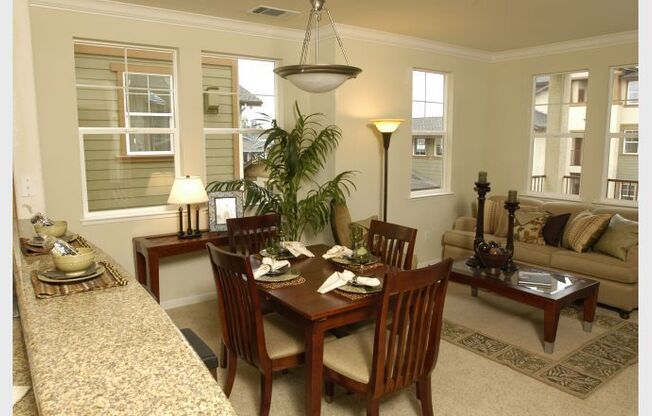 3 beds, 2 baths, 1,350 sqft, $2,500, Unit 324