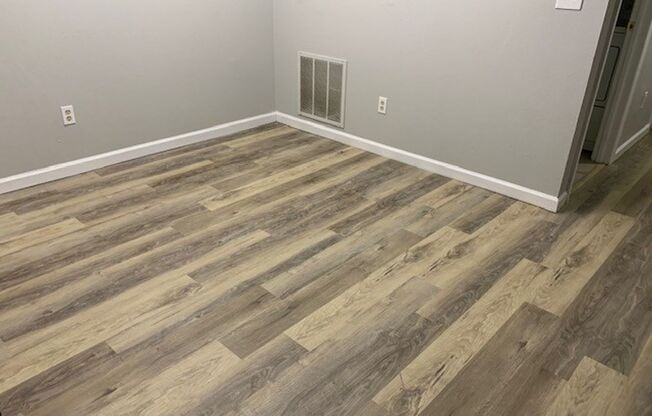 2-Bedroom condo with carport for rent at Hunter Creek!