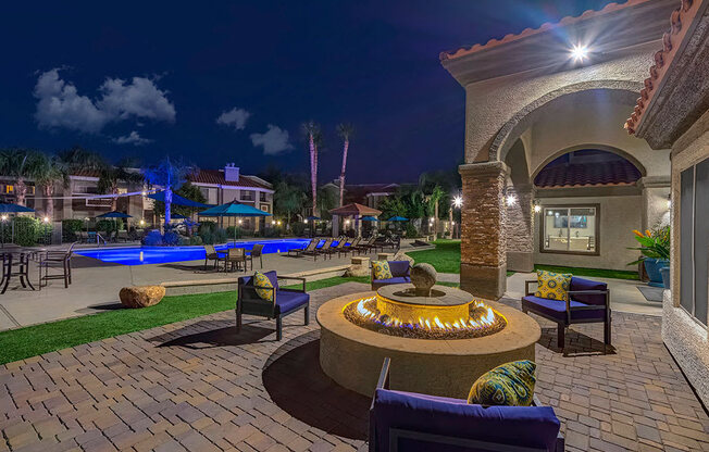 Outdoor Living Area Including Bbq'S And Fire Pits at Springs at Continental Ranch, Arizona, 85743