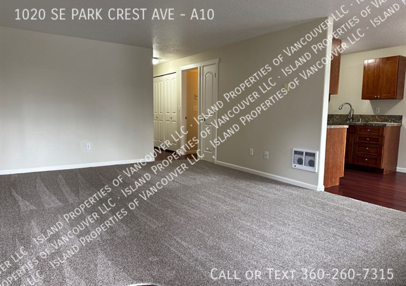 1020 SE PARKCREST