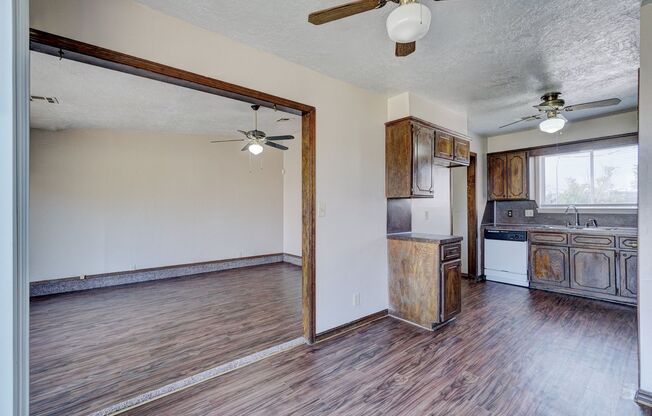 2 beds, 2 baths, $1,195